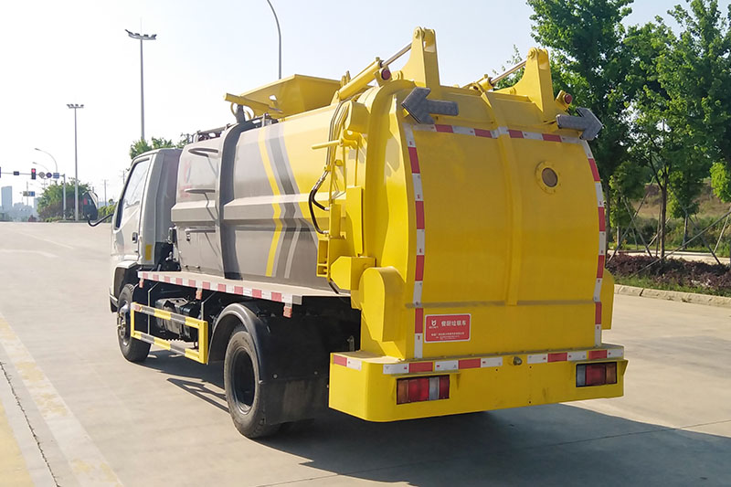 江鈴順達餐廚垃圾車(廂式)(6方)